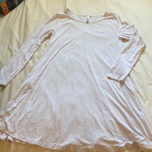 White long sleeve t-shirt dress
